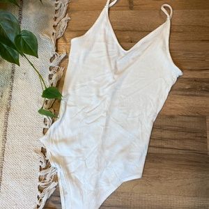 American Eagle bodysuit | white bodysuit